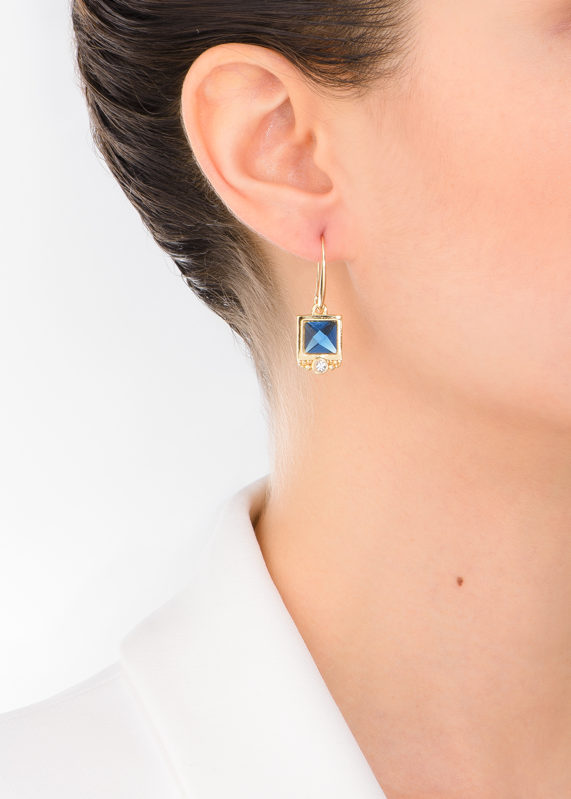 ARETES DAMA