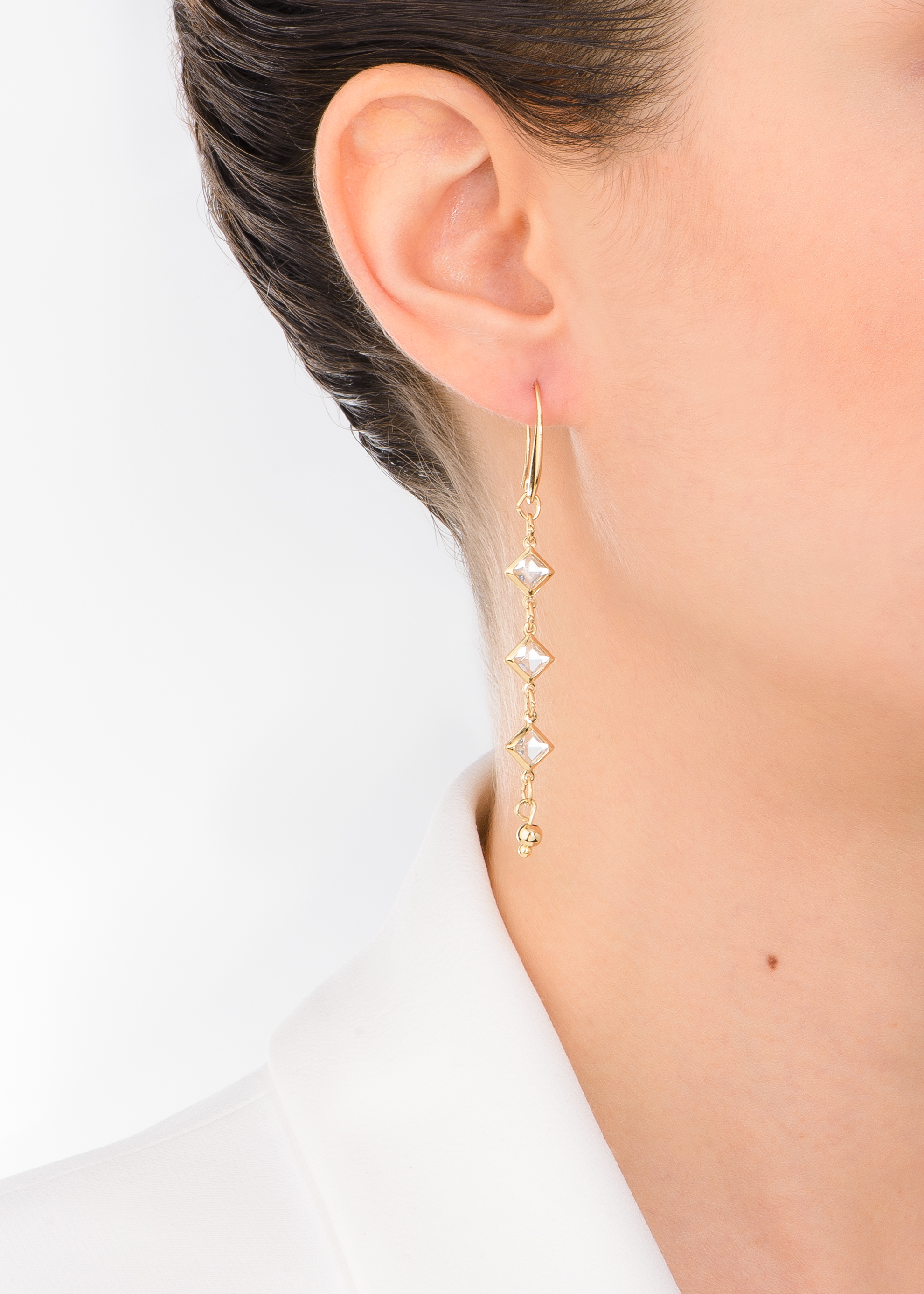 ARETES DAMA