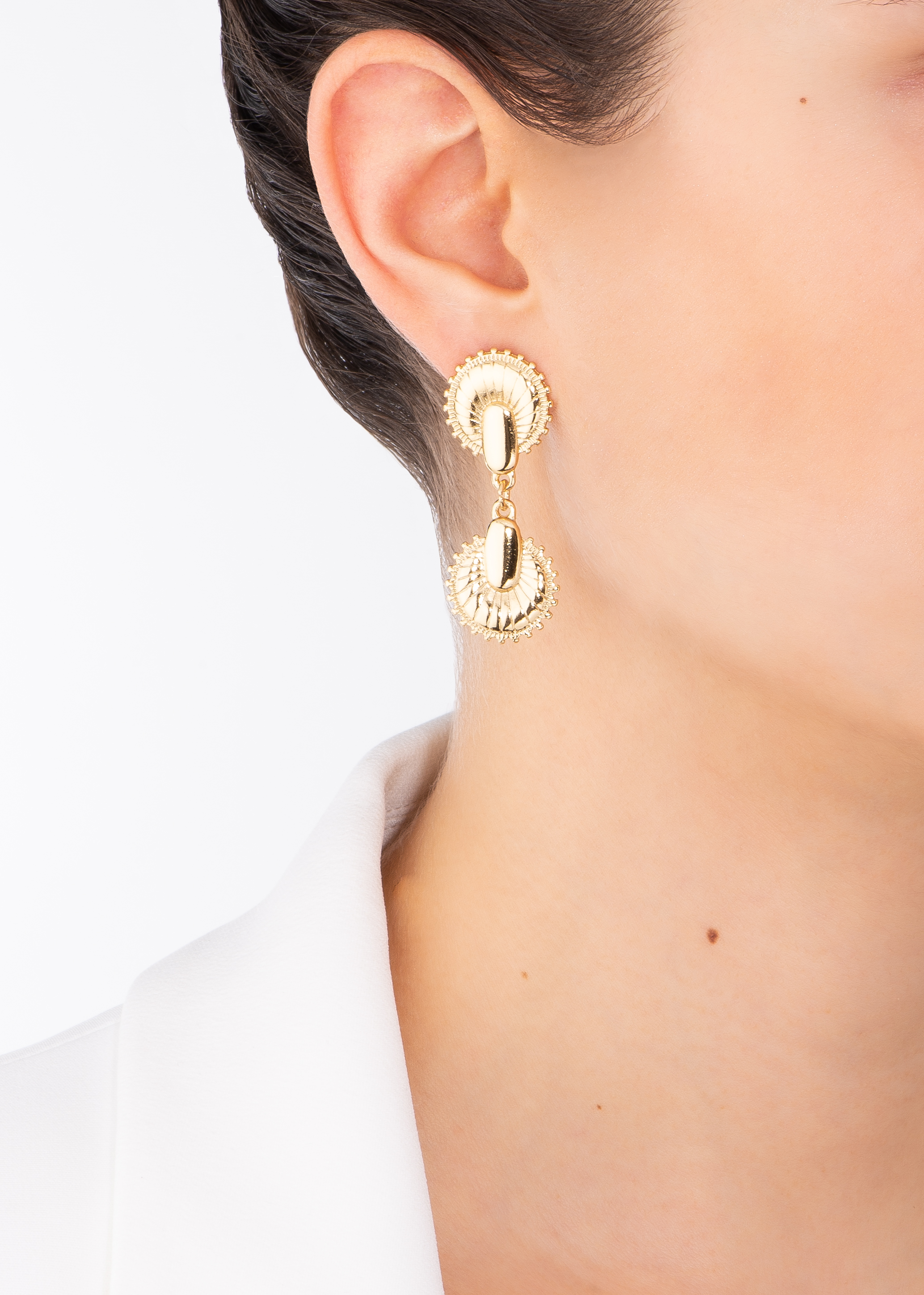 ARETES DAMA