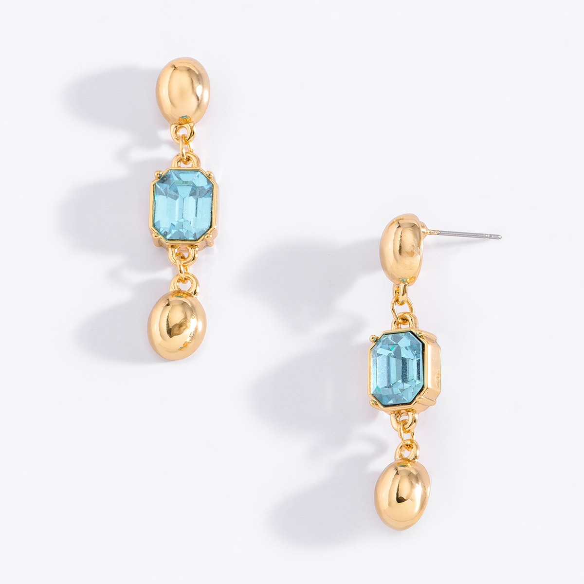 Aretes medianos de oro con piedras aguamarina modernas