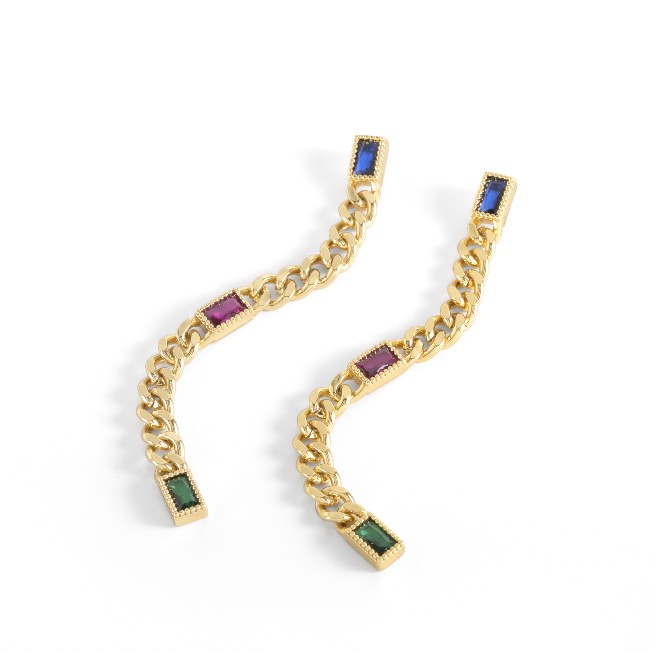 Aretes largos con piedras Diamonice y baño de oro