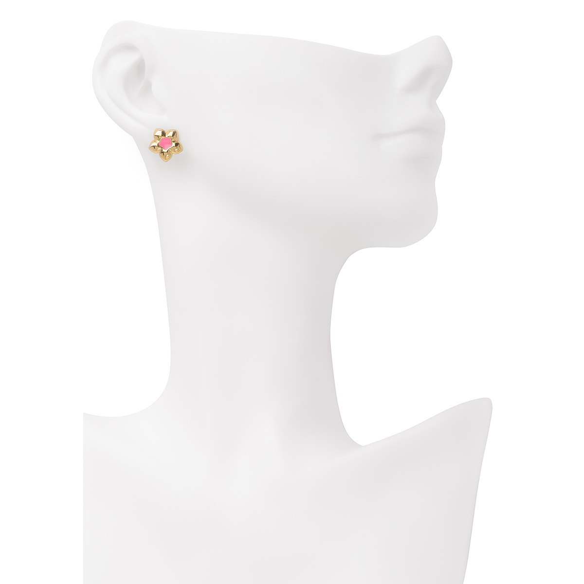 Hermosos pendientes en forma de flor, con un centro en esmalte rosa, rodeados de pétalos en baño de oro 18k. Completa tu set flor con el hermoso collar.
-        Aretes con poste
-        Baño de Oro 18k
-        Esmalte en tono rosa
