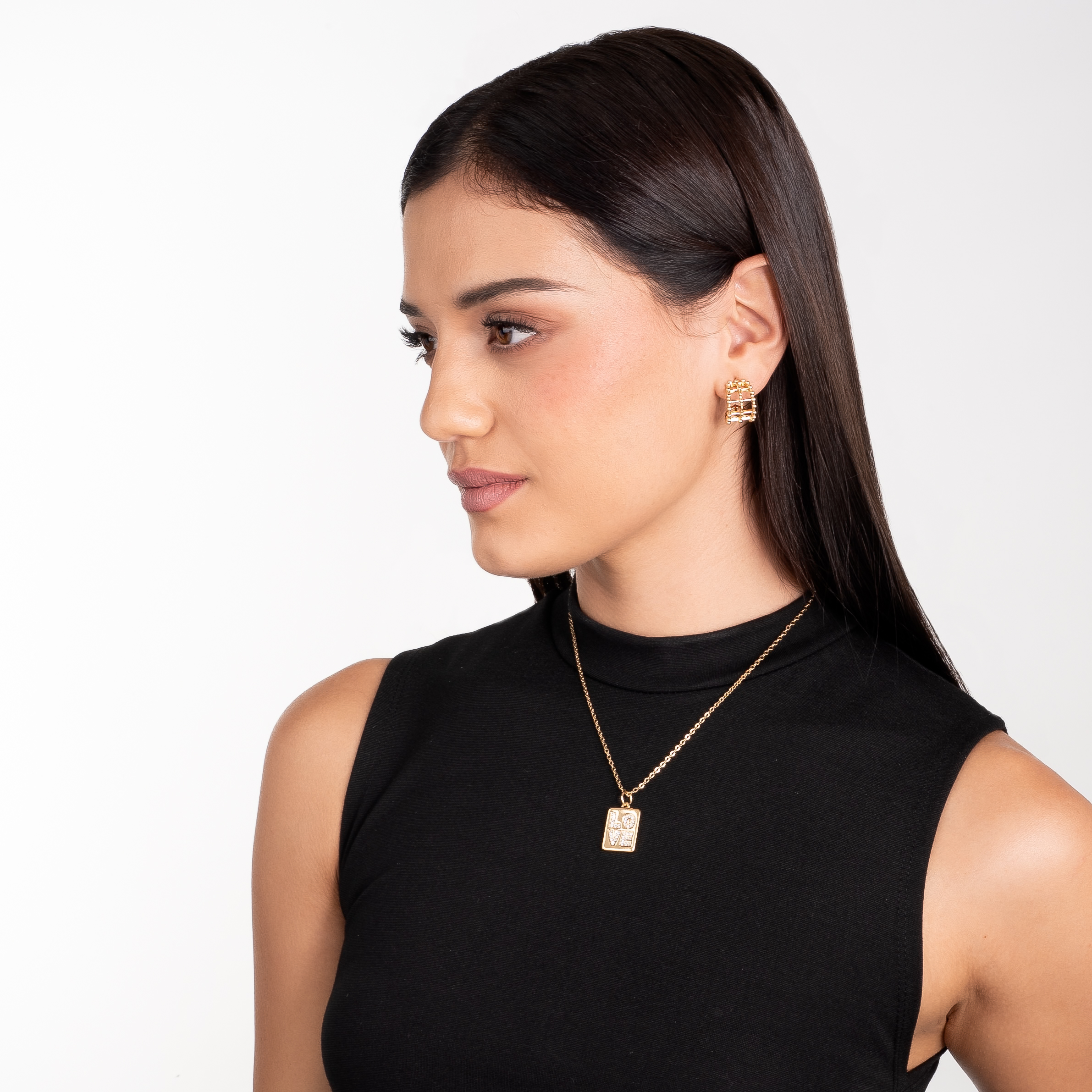 Aretes en baño de oro diseño geométrico esferas modernas