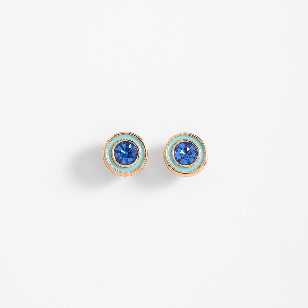 Aretes en baño de oro centro azul esmalte pastel moderno