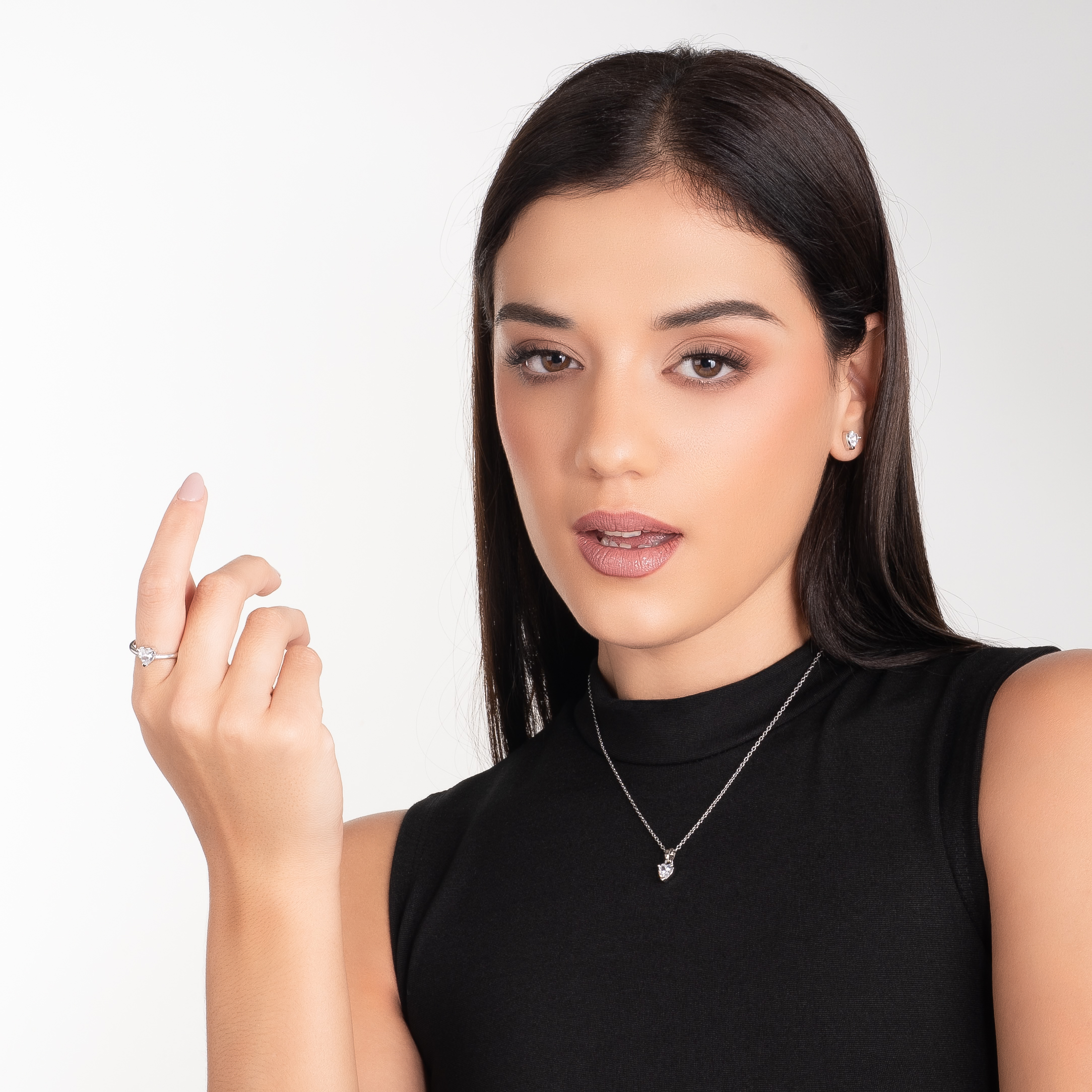 Aretes en baño de platino corazón piedra Diamonice brillante