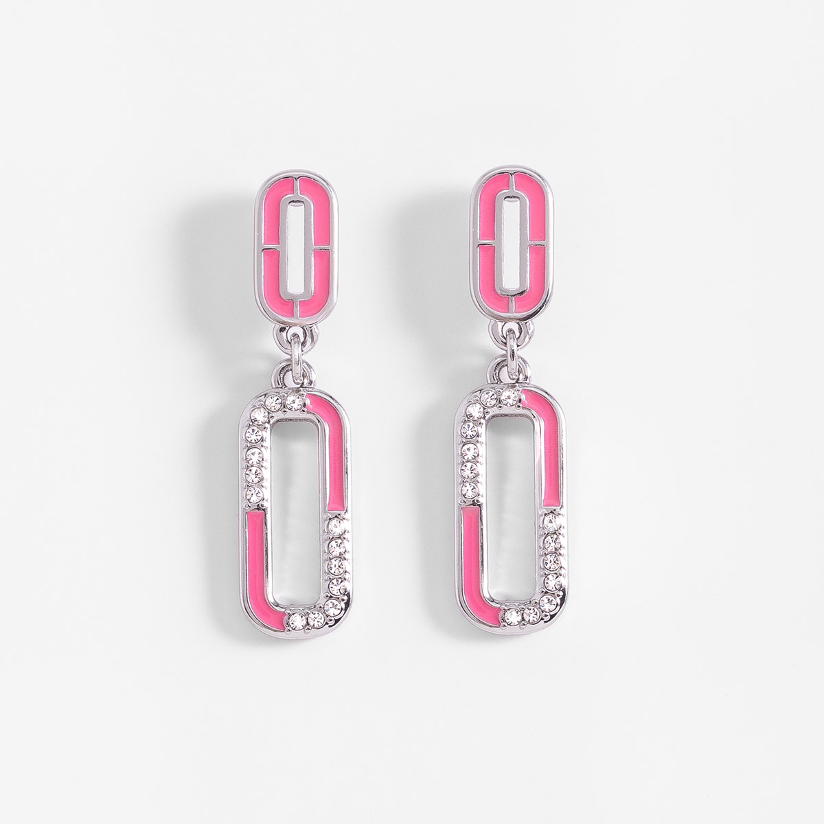 Aretes en baño de rodio diseño eslabón esmalte rosa
