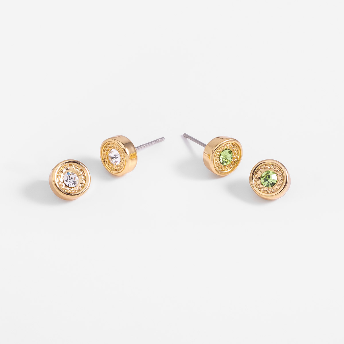 Aretes poste en baño de oro con piedras verde y brillante