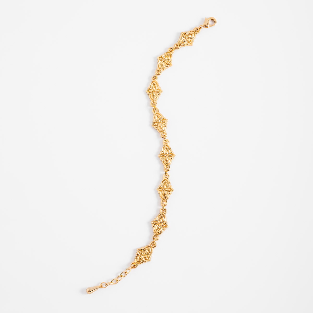 Pulsera en baño de oro eslabones diseño geométrico repujado