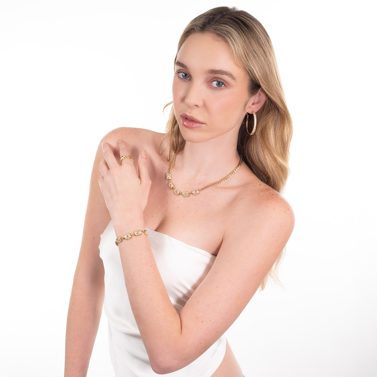 Pulsera en baño de oro eslabones piedras toque brillante