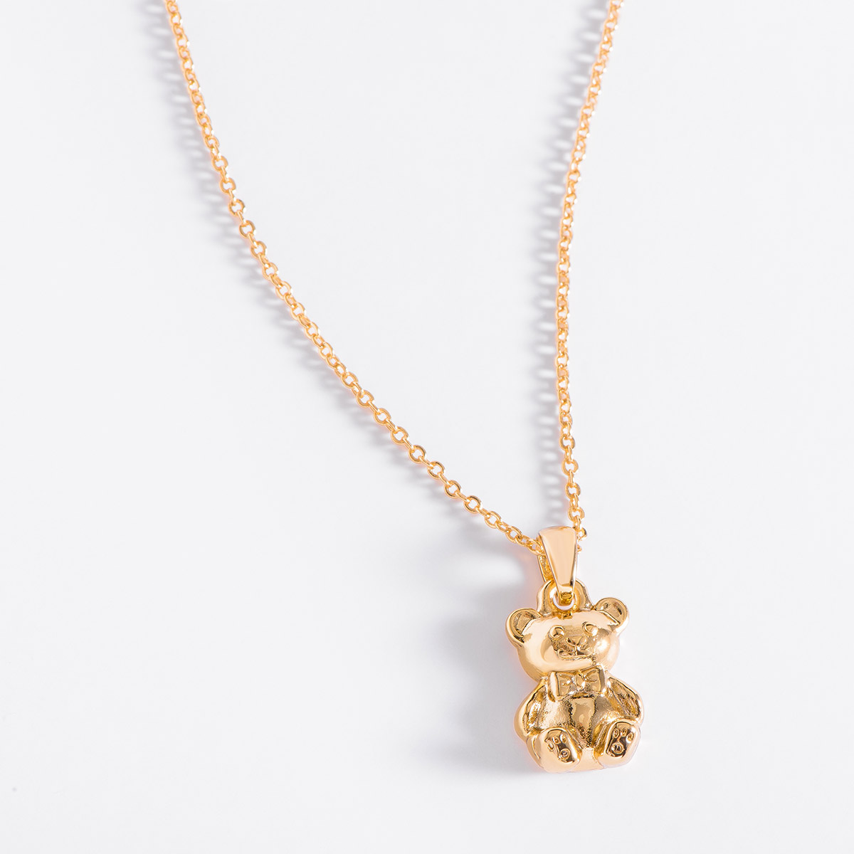 Collar con dije de oso en baño de oro longitud ajustable