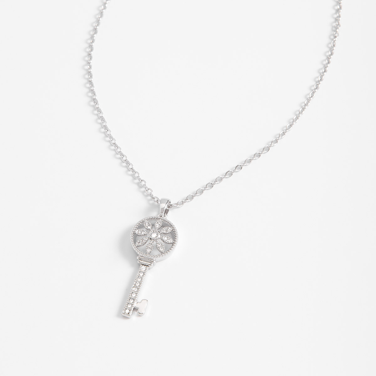 Collar de llave en platino con Diamonice cristal