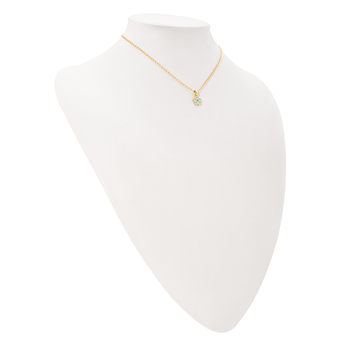 Collar en baño de oro con dije de flor y esmalte azul turquesa, añade un aire distinguido y fresco que complementa cualquier estilo diario.