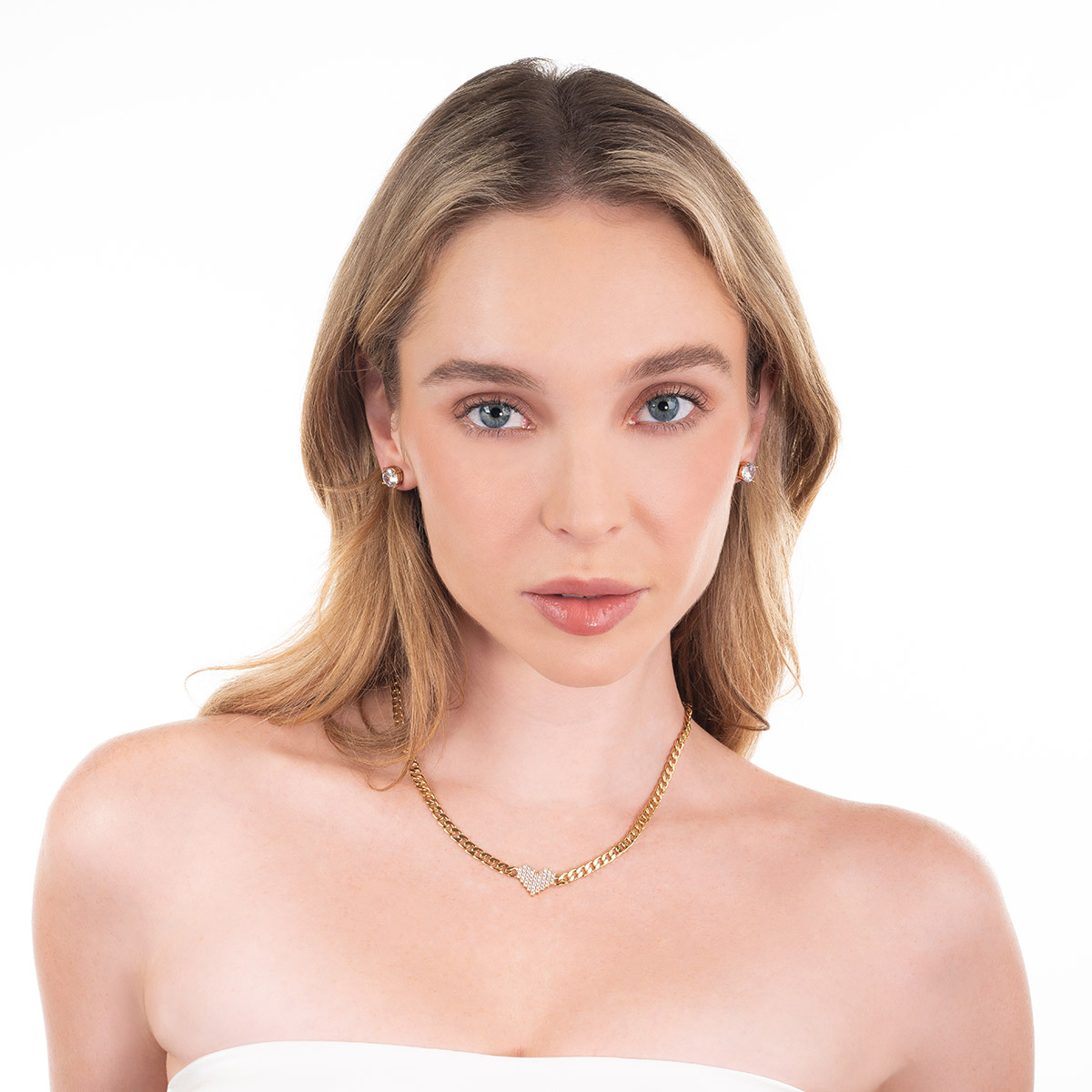 Collar en baño de oro cadena corazón piedras toque brillante