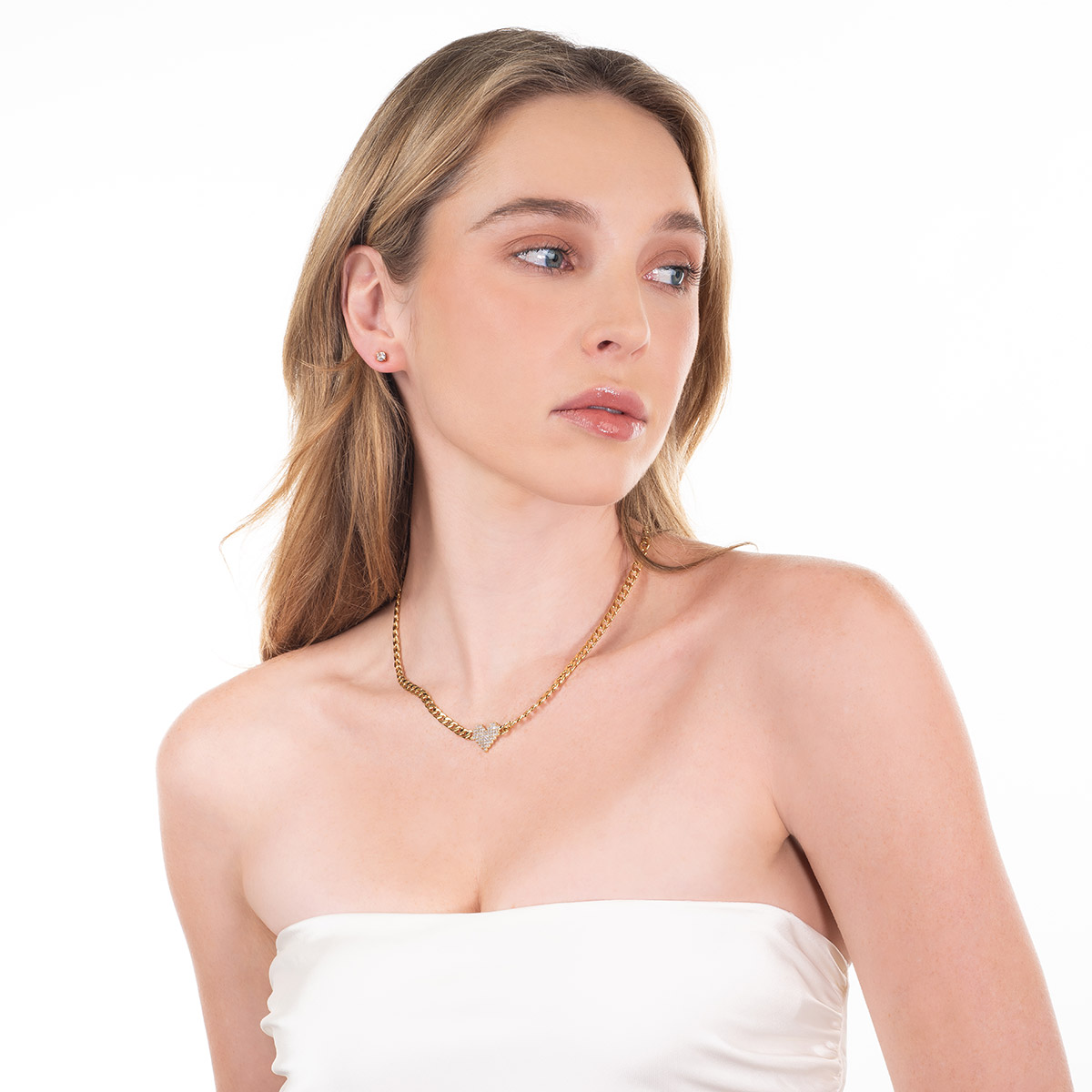 Collar en baño de oro cadena corazón piedras toque brillante