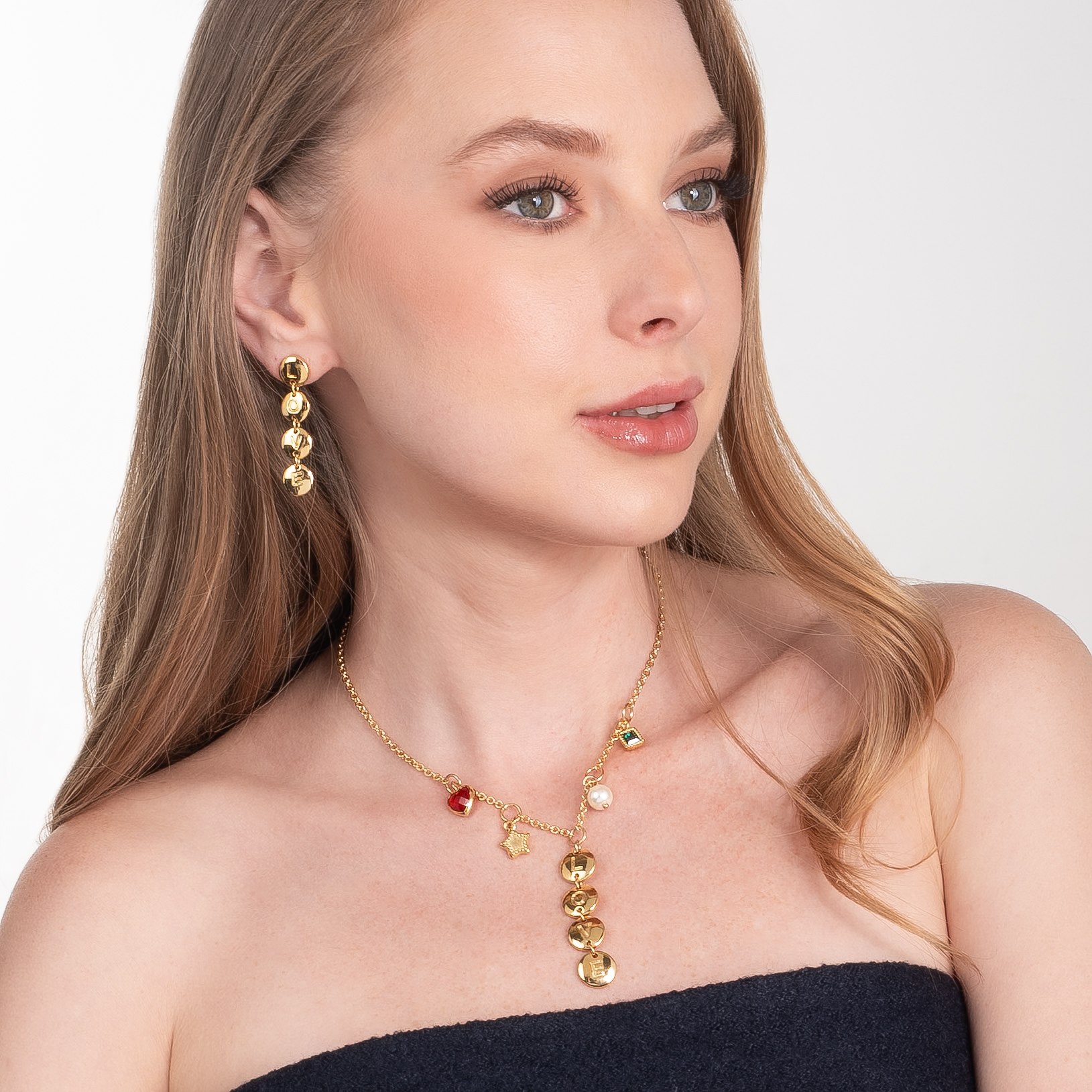 Collar en baño de oro dijes LOVE corazón estrella perla