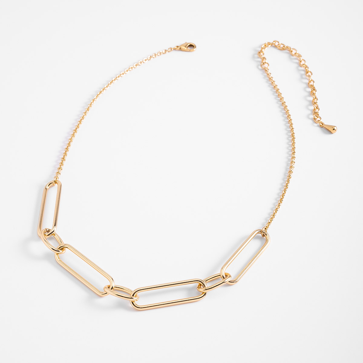 Collar en baño de oro diseño eslabones rectangulares largo 42 cm