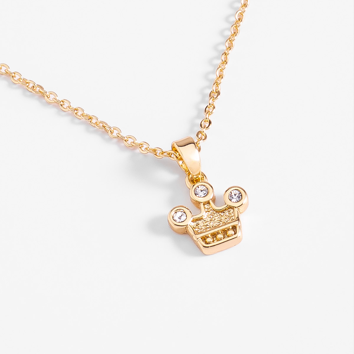 Collar en baño de oro dije corona con toque brillante
